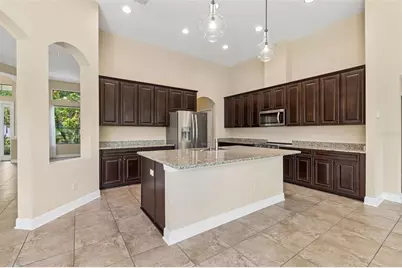 15604 Hampton, Tampa, FL 33618 - Photo 5