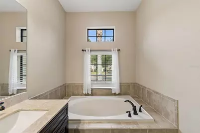 15604 Hampton, Tampa, FL 33618 - Photo 23