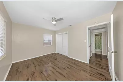 3200 33rd Avenue N, Saint Petersburg, FL 33713 - Photo 9