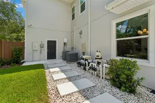 4601 S Esperanza Ave, Tampa, FL 33611 - Photo 31