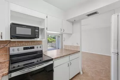 14800 Walsingham Road #205, Largo, FL 33774 - Photo 9