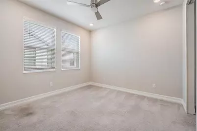 4830 Isola Court, Wesley Chapel, FL 33543 - Photo 19