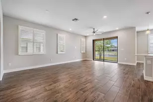 4830 Isola Ct, Wesley Chapel, FL 33543 - Photo 7