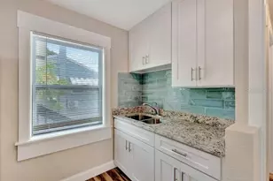 828 22nd Ave N, Saint Petersburg, FL 33704 - Photo 9