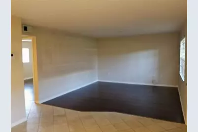 6100 Gulfport Boulevard S #102, Gulfport, FL 33707 - Photo 7