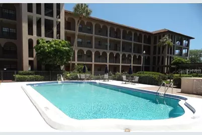 6100 Gulfport Boulevard S #102, Gulfport, FL 33707 - Photo 21