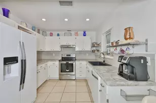 1222 W Del Webb Blvd, Sun City Center, FL 33573 - Photo 13