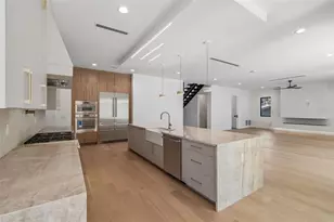 206 S Treasure Dr, Tampa, FL 33609 - Photo 17