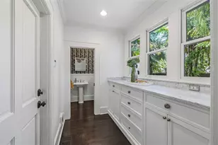 1811 W Hills Ave, Tampa, FL 33606 - Photo 27