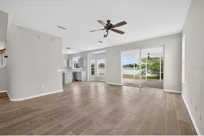 8405 Canterbury Lake Boulevard, Tampa, FL 33619 - Photo 21