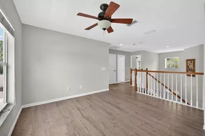 8405 Canterbury Lake Boulevard, Tampa, FL 33619 - Photo 27