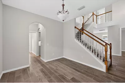 8405 Canterbury Lake Boulevard, Tampa, FL 33619 - Photo 19