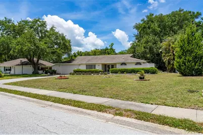 207 Dunbridge Drive, Palm Harbor, FL 34684 - Photo 3