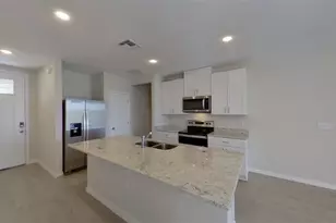 140 Holly Bank Ave, Nokomis, FL 34275 - Photo 5
