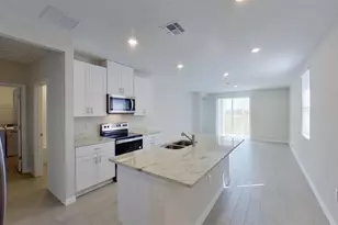 140 Holly Bank Ave, Nokomis, FL 34275 - Photo 3