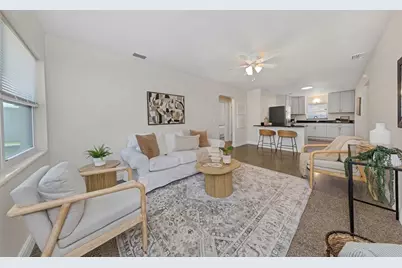4658 25th Avenue S, Saint Petersburg, FL 33711 - Photo 3