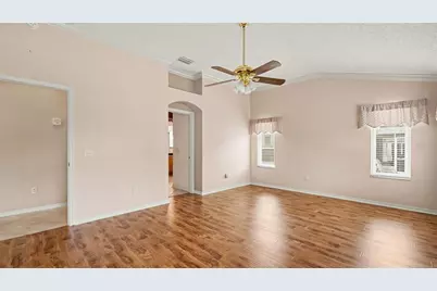 1422 Segovia Place, The Villages, FL 32162 - Photo 15
