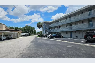 9950 47th Avenue N #303, Saint Petersburg, FL 33708 - Photo 1