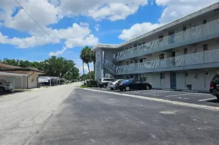 9950 47th Ave N, Saint Petersburg, FL 33708 - Photo 1