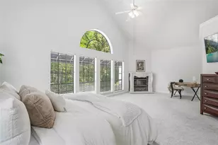 18740 Wimbledon Cir, Lutz, FL 33558 - Photo 31