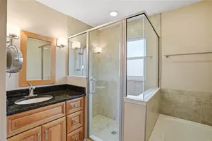 9760 136th St, Seminole, FL 33776 - Photo 21