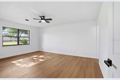 6111 18th Street, Zephyrhills, FL 33542 - Photo 5