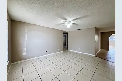 808 Falkirk Avenue, Valrico, FL 33594 - Photo 9