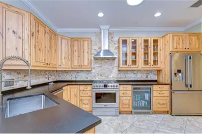 6069 Sandhill Ridge Drive, Lithia, FL 33547 - Photo 7