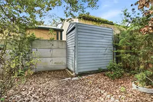 1026 W Rambla St, Tampa, FL 33612 - Photo 13