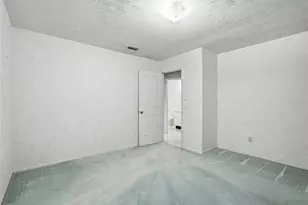 1026 W Rambla St, Tampa, FL 33612 - Photo 29