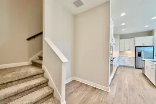 35617 Stableton Ln, Zephyrhills, FL 33541 - Photo 23
