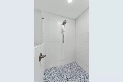 140 88th Avenue NE, Saint Petersburg, FL 33702 - Photo 17