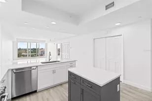 125 Island Way, Clearwater, FL 33767 - Photo 9