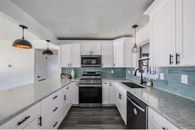 3920 Wahoo Drive SE, Saint Petersburg, FL 33705 - Photo 11