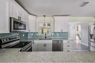 3920 Wahoo Drive SE, Saint Petersburg, FL 33705 - Photo 13
