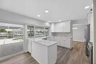 6305 Cottonwood Ln, Apollo Beach, FL 33572 - Photo 17