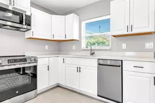 2651 1/2 2nd Ave S, Saint Petersburg, FL 33712 - Photo 9
