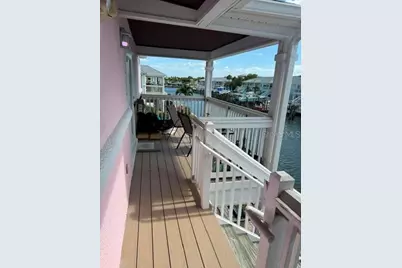 5156 Beach Drive SE #C, Saint Petersburg, FL 33705 - Photo 17