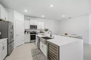 32305 Lexington St, Wesley Chapel, FL 33543 - Photo 11