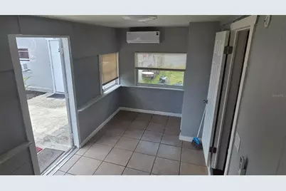 5475 42nd Street N #1, Saint Petersburg, FL 33714 - Photo 3