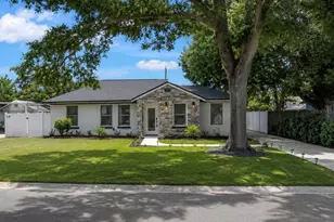 3440 17th St N, Saint Petersburg, FL 33713 - Photo 1