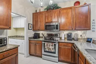 10334 Collar Dr, San Antonio, FL 33576 - Photo 11