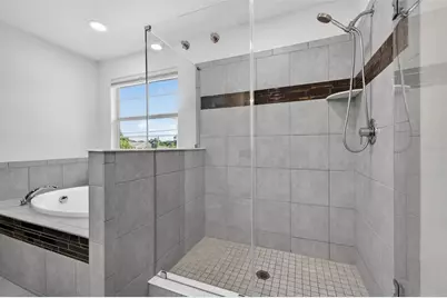 652 10th Avenue S, Saint Petersburg, FL 33701 - Photo 27