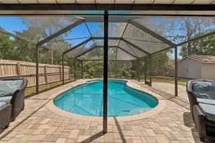 1005 Highgrove Ct, Valrico, FL 33596 - Photo 9