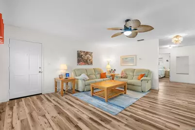 5967 Terrace Park Drive N #201, Saint Petersburg, FL 33709 - Photo 7