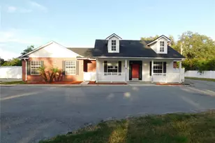 2525 N Valrico Rd, Seffner, FL 33584 - Photo 1