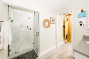 106 E Bay Dr, Treasure Island, FL 33706 - Photo 15
