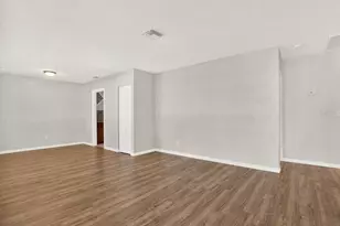 4927 33rd St N, Saint Petersburg, FL 33714 - Photo 17