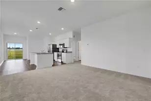 35605 Buttonweed Trl, Zephyrhills, FL 33541 - Photo 7