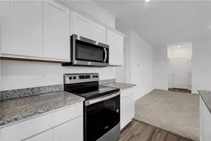 35605 Buttonweed Trl, Zephyrhills, FL 33541 - Photo 13